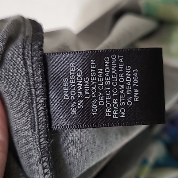 Jessica Howard black maxi dress features a vibrant blue floral design Size 10 - Picture 8 of 8